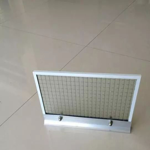 夾絲玻璃擋煙垂壁產品.jpg